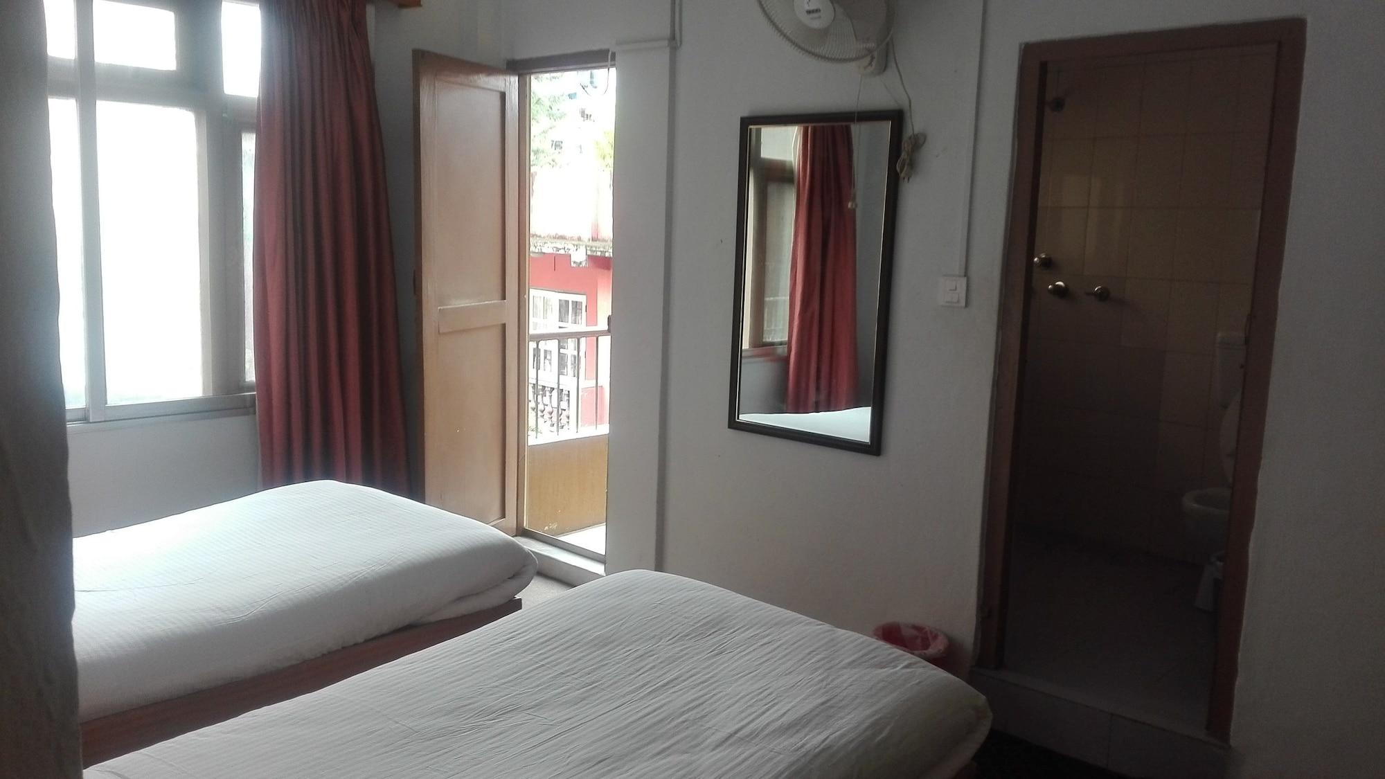 Hotel Nana Kathmandu Buitenkant foto