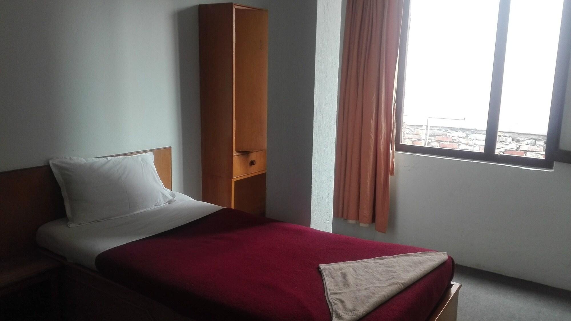 Hotel Nana Kathmandu Buitenkant foto