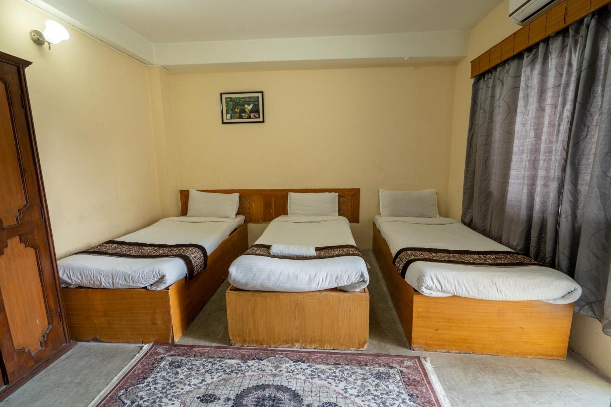 Hotel Nana Kathmandu Buitenkant foto
