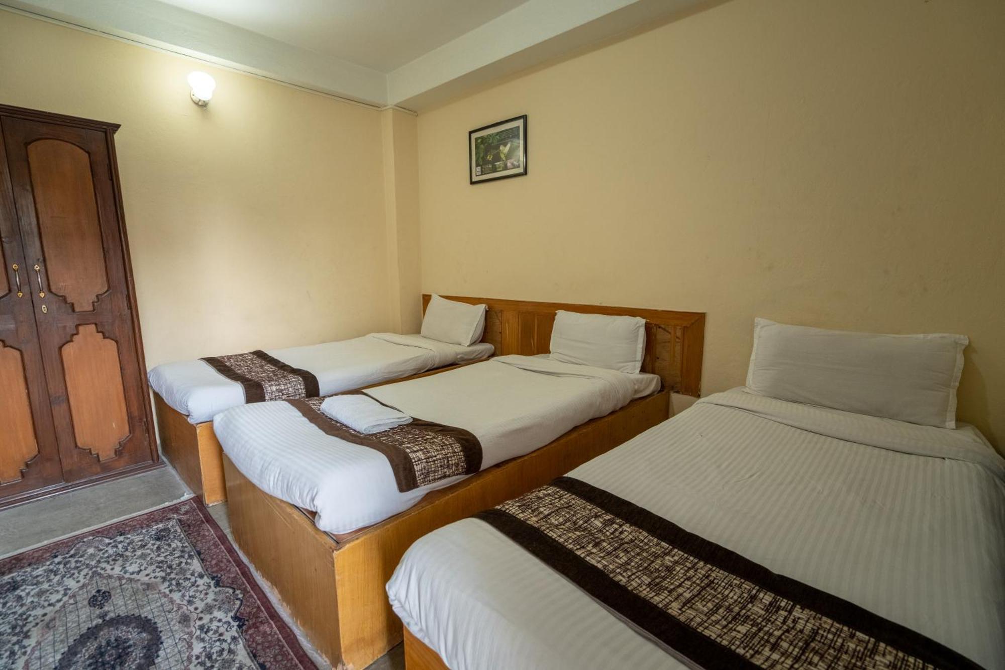 Hotel Nana Kathmandu Buitenkant foto